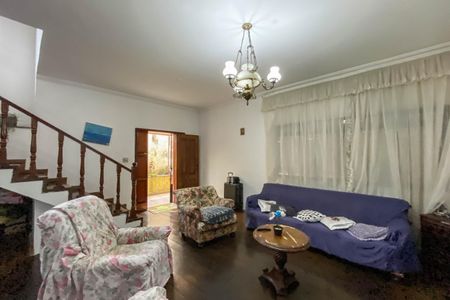 Casa à venda com 350m², 3 quartos e 4 vagasSala