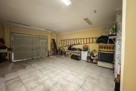 Casa à venda com 350m², 3 quartos e 4 vagasÁrea comum