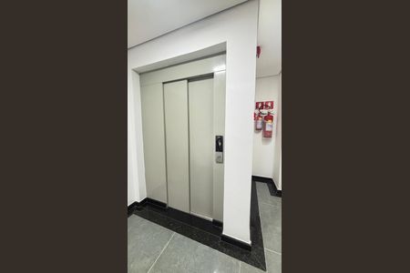 Apartamento à venda com 67m², 2 quartos e 1 vagaElevador