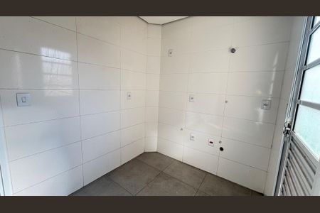 Apartamento à venda com 67m², 2 quartos e 1 vagaCozinha