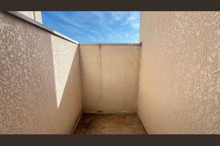 Apartamento à venda com 67m², 2 quartos e 1 vagaÁrea de Serviço