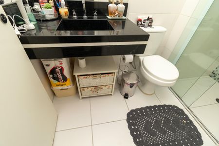 Apartamento à venda com 83m², 3 quartos e 2 vagasBanheiro