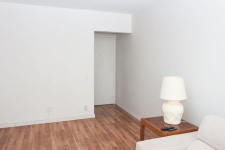 Apartamento à venda com 80m², 3 quartos e 2 vagasSala