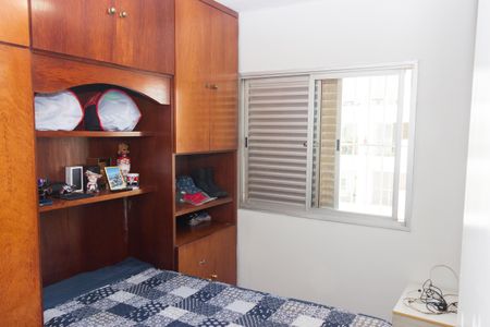 Apartamento à venda com 80m², 3 quartos e 2 vagasQuarto 2