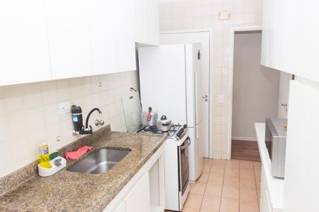 Apartamento à venda com 80m², 3 quartos e 2 vagasCozinha
