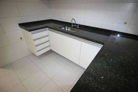 Apartamento para alugar com 87m², 2 quartos e 1 vagaCozinha