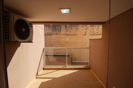 Apartamento para alugar com 87m², 2 quartos e 1 vagaVaranda