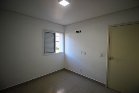 Apartamento para alugar com 87m², 2 quartos e 1 vagaQuarto