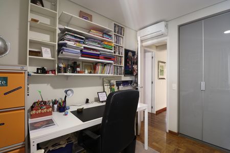 Apartamento à venda com 145m², 3 quartos e 1 vagaQuarto 1