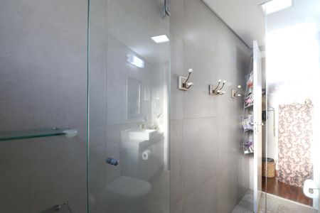 Apartamento à venda com 145m², 3 quartos e 1 vagaBanheiro da Suíte