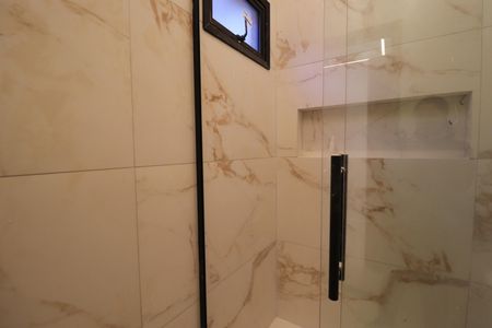 Casa à venda com 329m², 3 quartos e 6 vagasBanheiro da Suíte 3