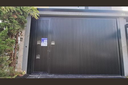 Casa à venda com 329m², 3 quartos e 6 vagasFachada