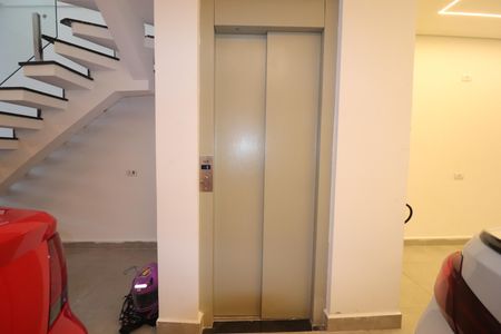 Casa à venda com 329m², 3 quartos e 6 vagasGaragem