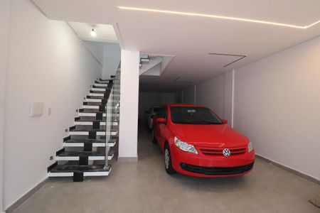 Casa à venda com 329m², 3 quartos e 6 vagasGaragem