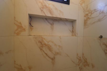 Casa à venda com 329m², 3 quartos e 6 vagasBanheiro da Suíte 2