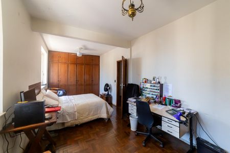 Apartamento à venda com 450m², 6 quartos e 2 vagas Apartamento à venda com 450m², 6 quartos e 2 vagasQuarto 2