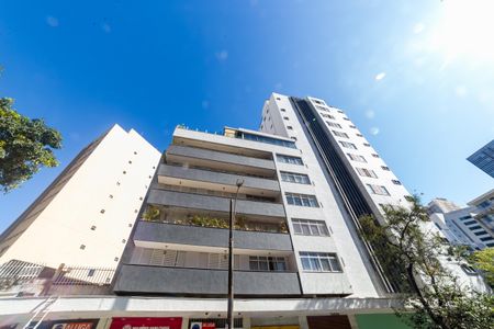 Apartamento à venda com 450m², 6 quartos e 2 vagas Apartamento à venda com 450m², 6 quartos e 2 vagasFachada do Prédio