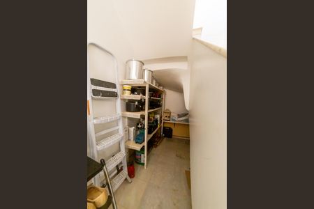 Apartamento à venda com 450m², 6 quartos e 2 vagas Apartamento à venda com 450m², 6 quartos e 2 vagasÁrea de Serviço 1