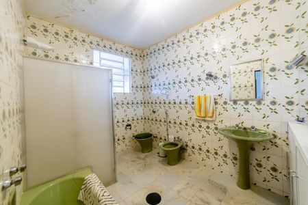 Apartamento à venda com 450m², 6 quartos e 2 vagas Apartamento à venda com 450m², 6 quartos e 2 vagasBanheiro Social