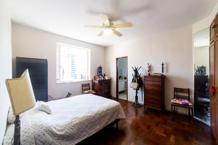 Apartamento à venda com 450m², 6 quartos e 2 vagas Apartamento à venda com 450m², 6 quartos e 2 vagasSuíte 1