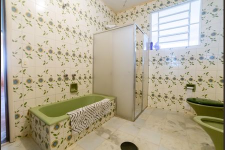 Apartamento à venda com 450m², 6 quartos e 2 vagas Apartamento à venda com 450m², 6 quartos e 2 vagasBanheiro Social