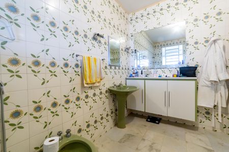 Apartamento à venda com 450m², 6 quartos e 2 vagas Apartamento à venda com 450m², 6 quartos e 2 vagasBanheiro Social