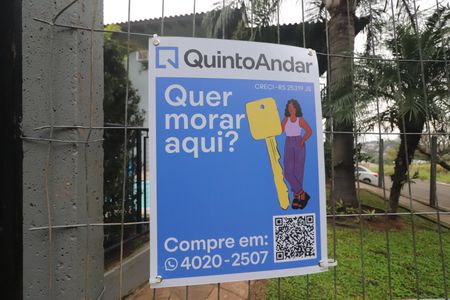 Casa à venda com 171m², 3 quartos e 3 vagasZPRS250108