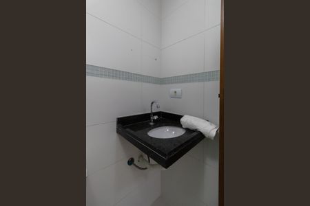 Casa de condomínio à venda com 33m², 1 quarto e sem vaga Casa de condomínio à venda com 33m², 1 quarto e sem vagaBanheiro Social