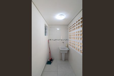 Casa de condomínio à venda com 33m², 1 quarto e sem vaga Casa de condomínio à venda com 33m², 1 quarto e sem vagaÁrea de Serviço