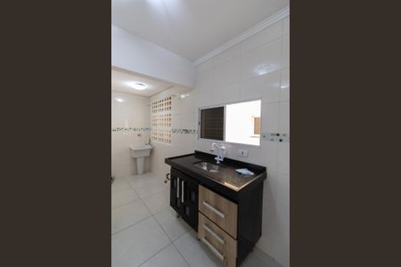 Casa de condomínio à venda com 33m², 1 quarto e sem vaga Casa de condomínio à venda com 33m², 1 quarto e sem vagaSala/Cozinha