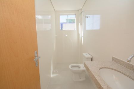 Apartamento à venda com 62m², 2 quartos e 2 vagasBanheiro da Suíte
