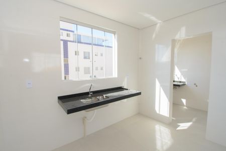 Apartamento à venda com 62m², 2 quartos e 2 vagasCozinha