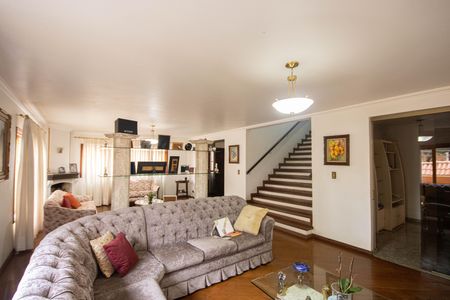 Casa de condomínio à venda com 405m², 6 quartos e 8 vagasSala 1