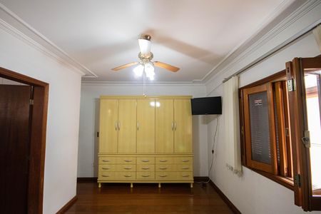 Casa de condomínio à venda com 405m², 6 quartos e 8 vagasSuíte 4