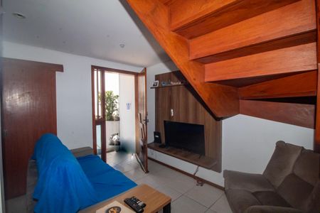 Casa à venda com 150m², 3 quartos e 1 vaga Casa à venda com 150m², 3 quartos e 1 vagaSala