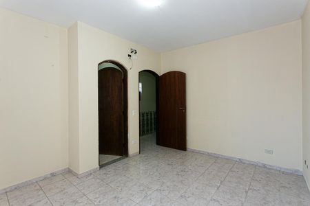 Casa à venda com 220m², 3 quartos e 6 vagasSuíte