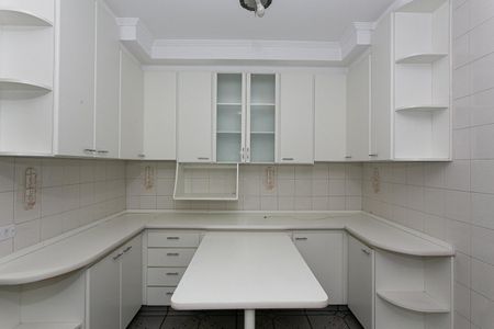 Casa à venda com 220m², 3 quartos e 6 vagasCozinha