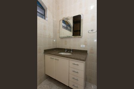 Casa à venda com 220m², 3 quartos e 6 vagasBanheiro Social