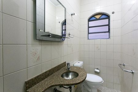 Casa à venda com 220m², 3 quartos e 6 vagasLavabo