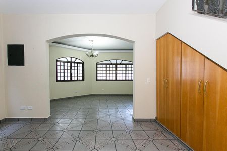 Casa à venda com 220m², 3 quartos e 6 vagasSala 1