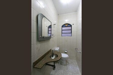 Casa à venda com 220m², 3 quartos e 6 vagasLavabo