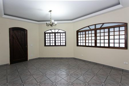 Casa à venda com 220m², 3 quartos e 6 vagasSala 2