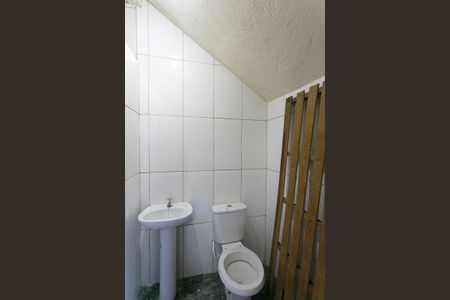 Casa à venda com 220m², 3 quartos e 6 vagasLavabo da Garagem 2