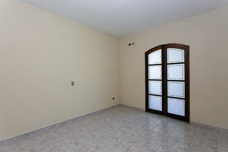 Casa à venda com 220m², 3 quartos e 6 vagasSuíte