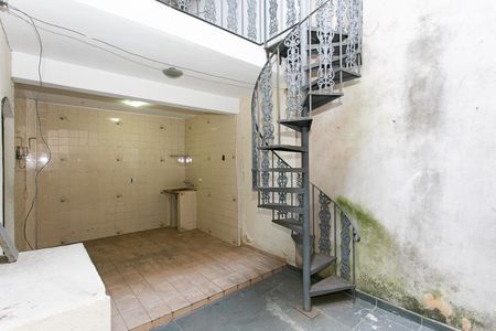Casa à venda com 220m², 3 quartos e 6 vagasÁrea de Serviço