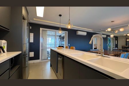 Apartamento para alugar com 84m², 2 quartos e 2 vagas Apartamento para alugar com 84m², 2 quartos e 2 vagasCozinha