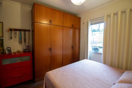 Casa de condomínio à venda com 177m², 4 quartos e 2 vagasQuarto 1