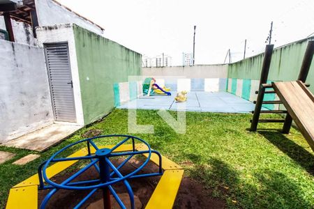 Casa de condomínio à venda com 177m², 4 quartos e 2 vagasÁrea comum - Playground