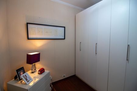 Casa de condomínio à venda com 177m², 4 quartos e 2 vagasQuarto 2