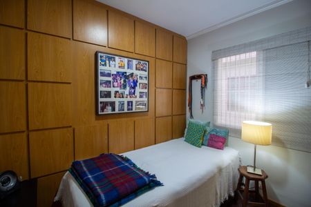 Casa de condomínio à venda com 177m², 4 quartos e 2 vagasQuarto 3